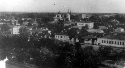 Город Старобельск. На переднем плане Никольский собор. Фото 1907 года.